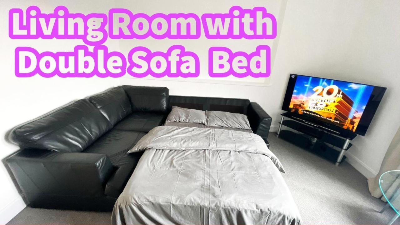 2 Bedrooms Entire Apartment Self Check In Kelty エクステリア 写真